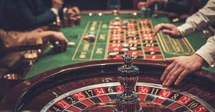 Filipino players enjoying sports betting and casino games on kkjl mobile platform